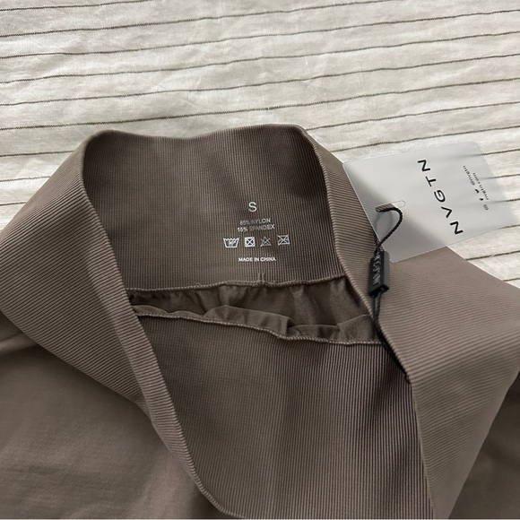 NWT NVGTN Taupe Solid Seamless Short size S - Picture 7 of 7
